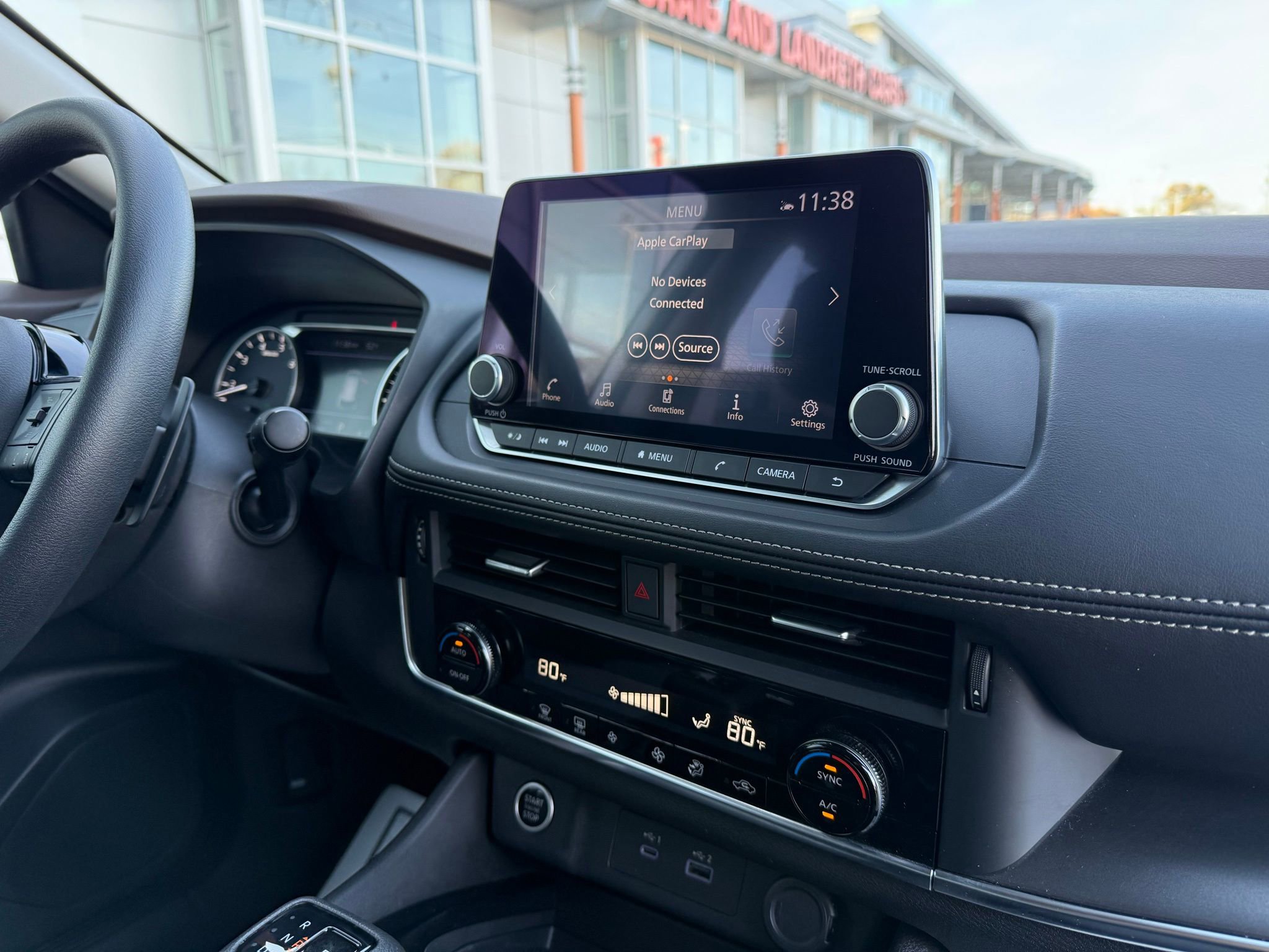 Used 2023 Nissan Rogue SV image 23