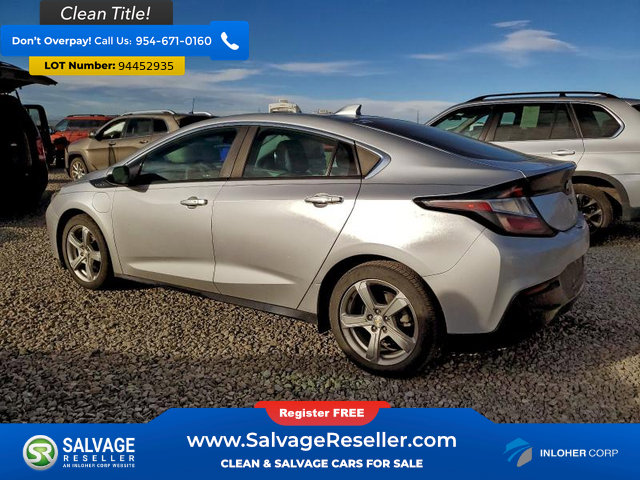 Used 2017 Chevrolet Volt LT w/ Comfort Package image 3