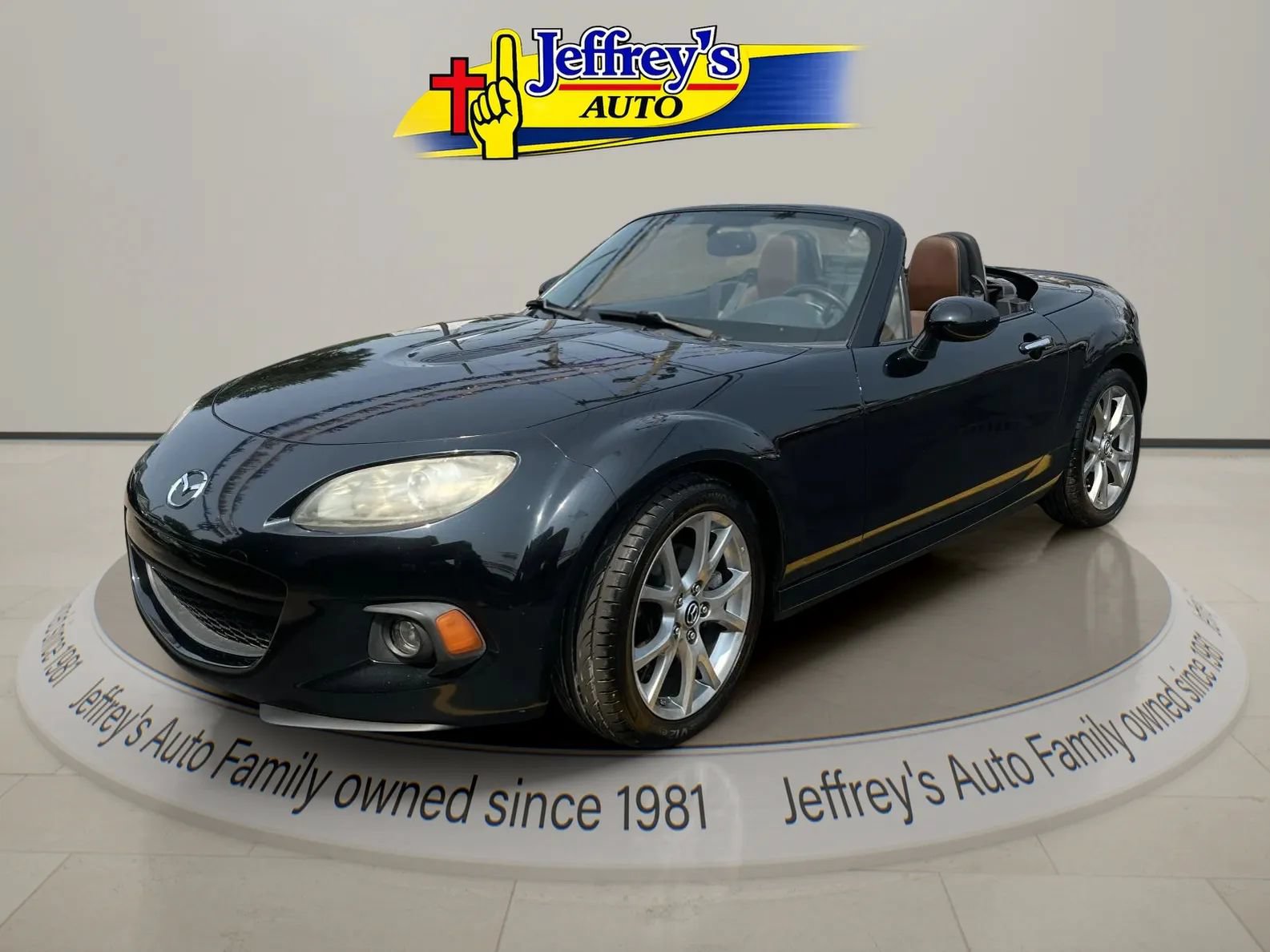 Used 2015 MAZDA MX-5 Miata Grand Touring w/ Premium Package RWD video 1