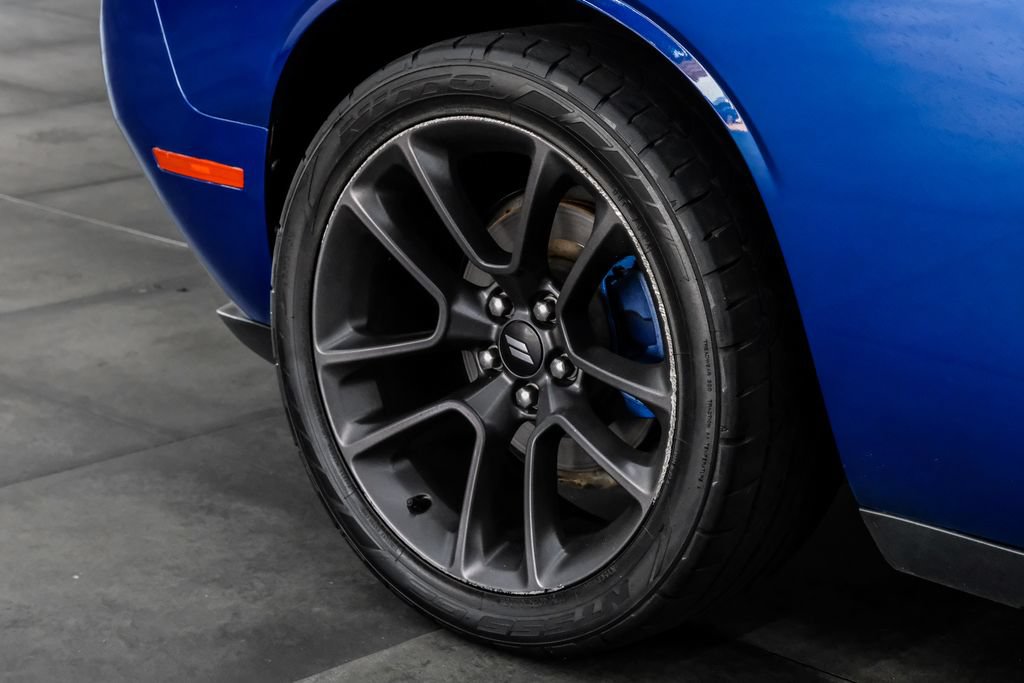 Used 2019 Dodge Challenger SXT w/ Blacktop Package RWD image 56