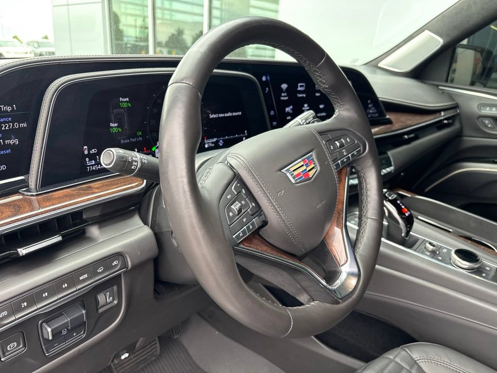 Used 2022 Cadillac Escalade Sport Platinum w/ LPO, ONYX Package AWD/4WD image 7