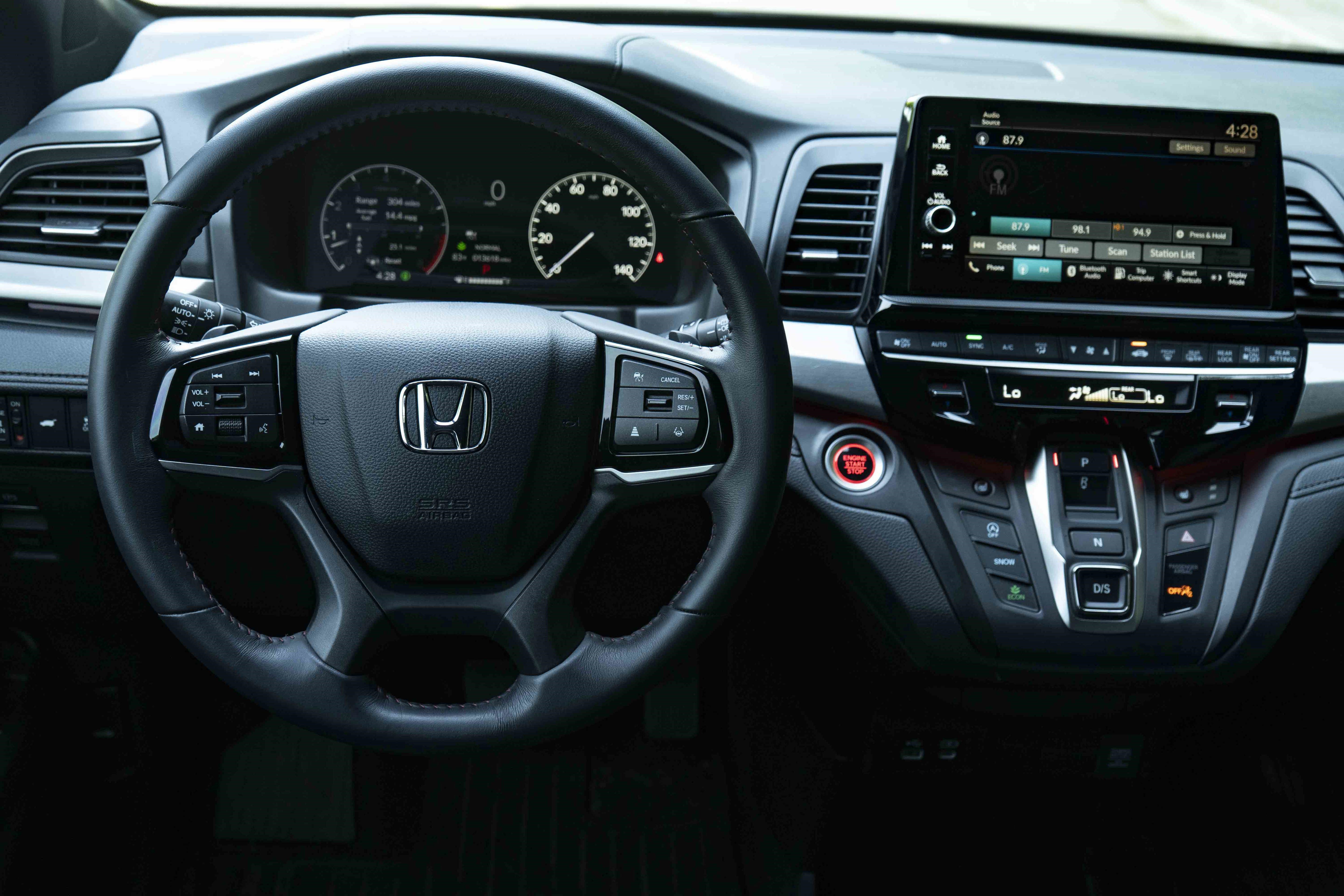 Used 2025 Honda Odyssey Sport-L image 20