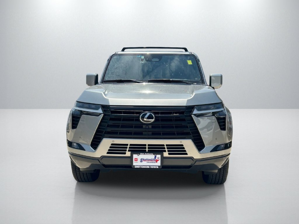 Used 2025 Lexus GX 550 w/ Accessory Package (2T) AWD/4WD image 2