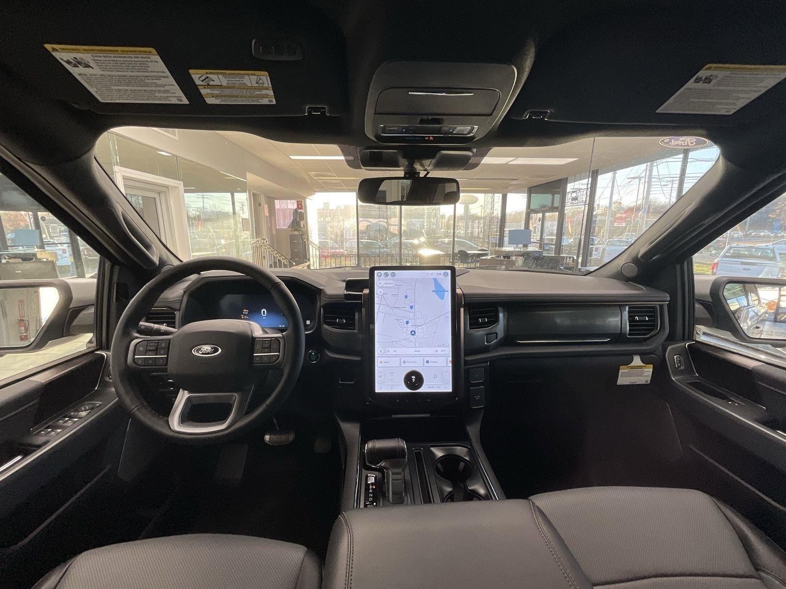 Used 2023 Ford F150 Lightning Lariat image 10