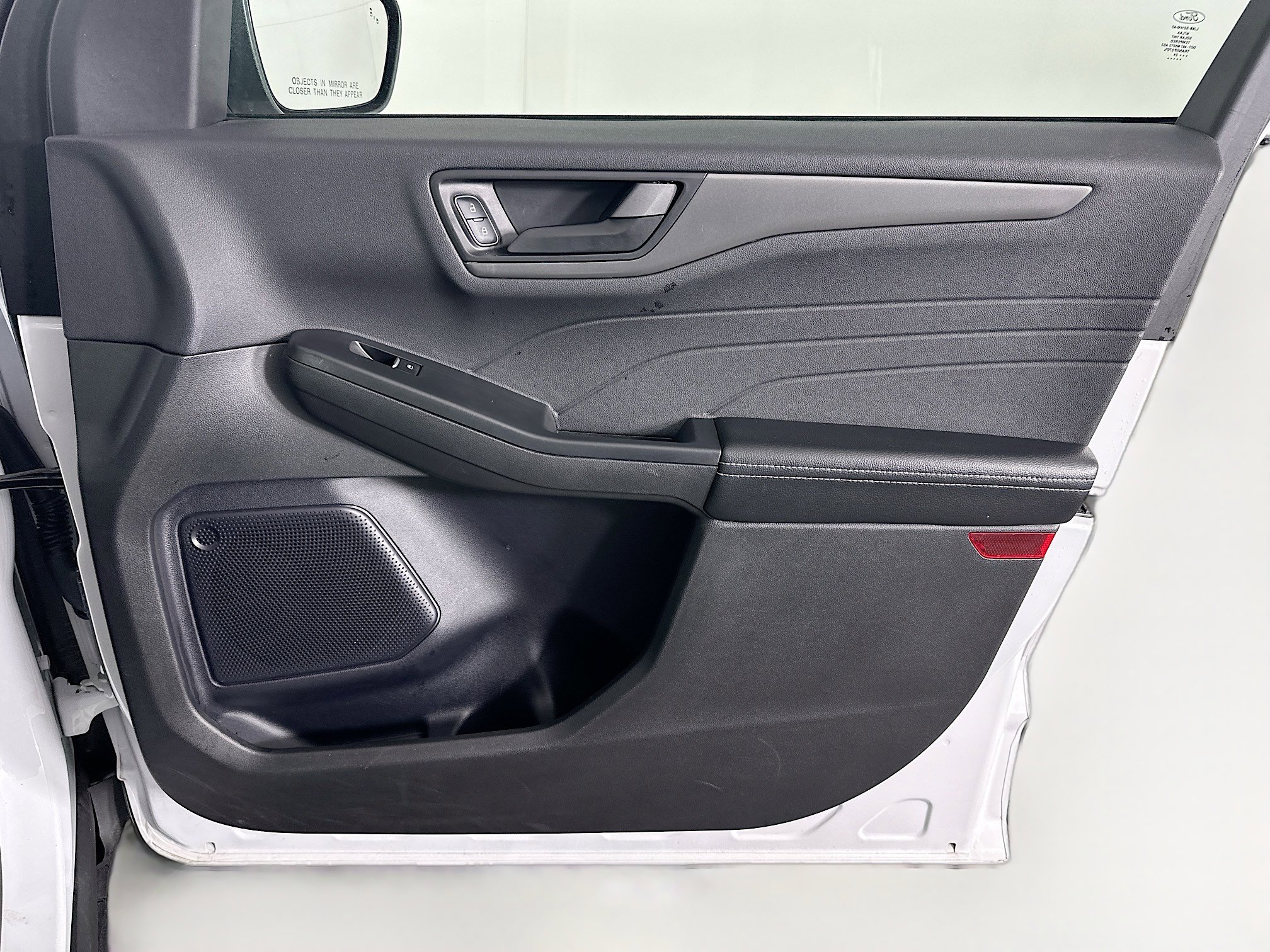 Used 2024 Ford Escape Active image 31