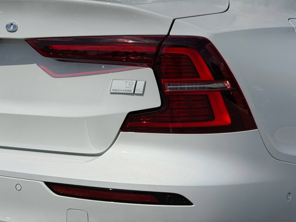 Certified 2024 Volvo S60 T8 Ultimate AWD/4WD image 10