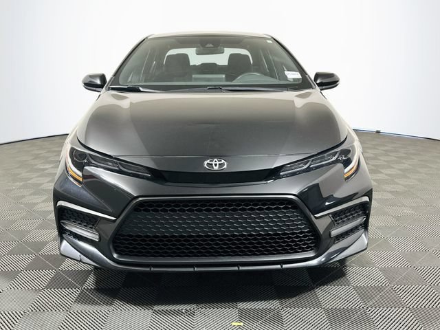 Certified 2022 Toyota Corolla SE w/ Carpet Mat Package (TMS) FWD image 3