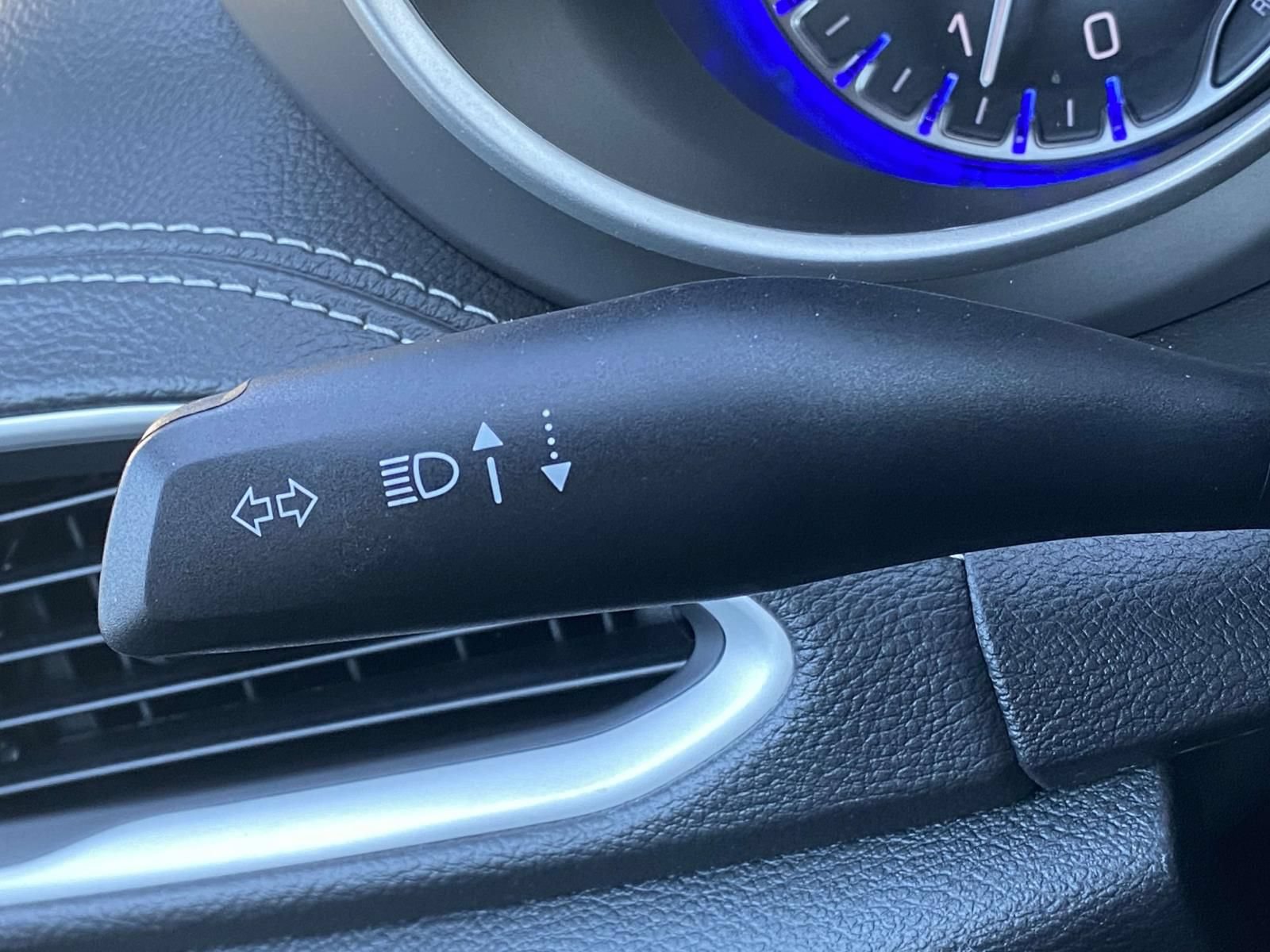 New 2027 Chrysler Pacifica Select FWD image 22