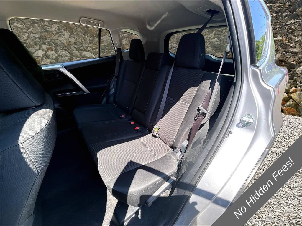 Used 2018 Toyota RAV4 LE w/ All Weather Liner Package AWD/4WD image 23