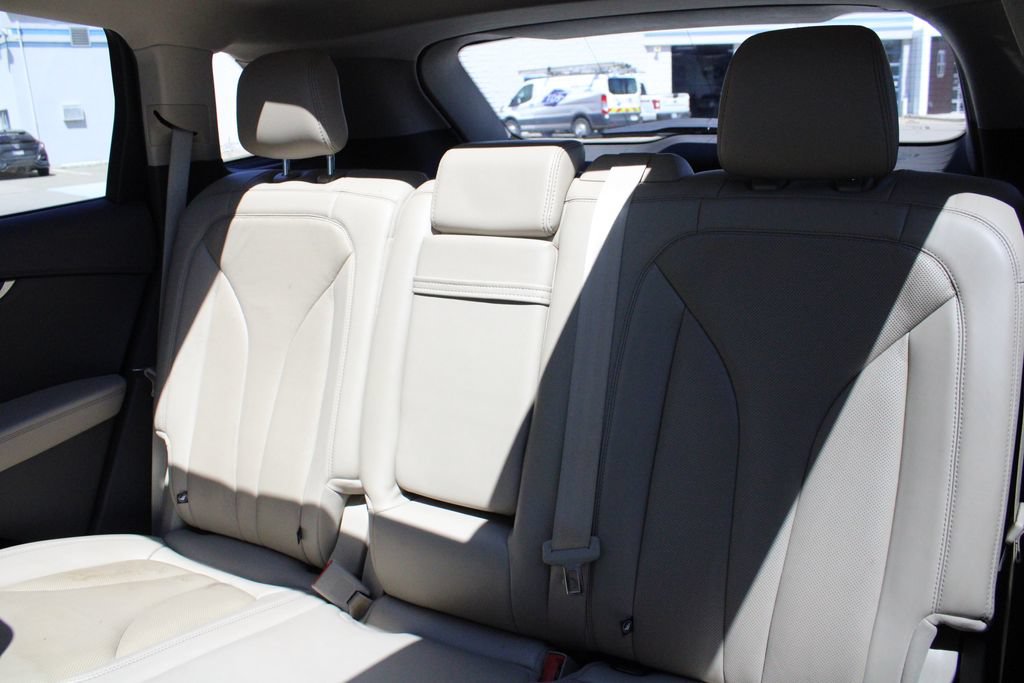 Used 2023 Lincoln Nautilus Reserve w/ Equipment Group 201A AWD/4WD image 23