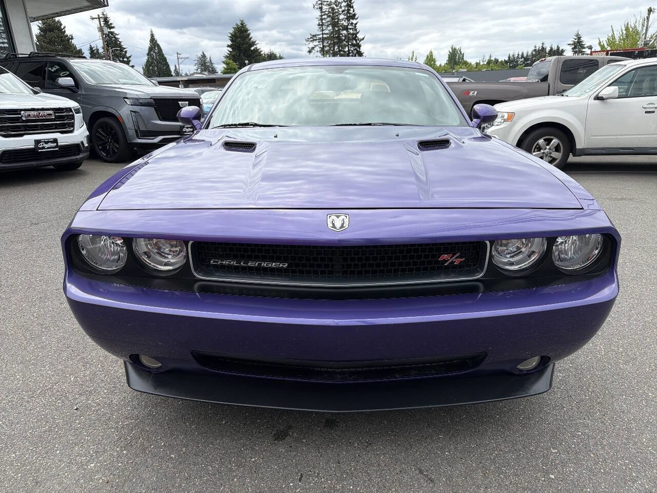 Used 2010 Dodge Challenger R/T RWD image 12