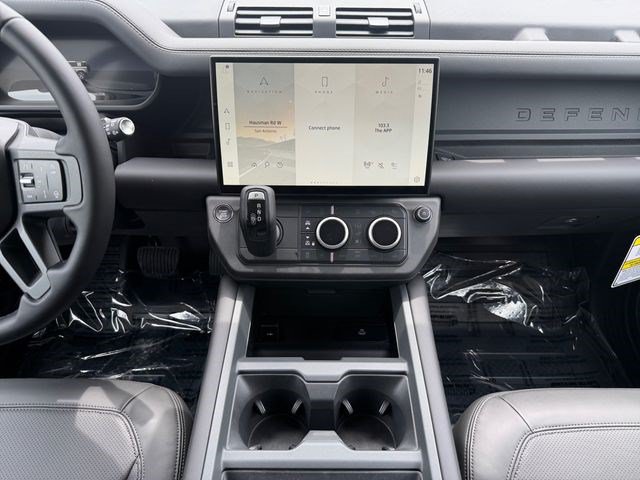 New 2026 Land Rover Defender 110 X-Dynamic SE AWD/4WD image 15