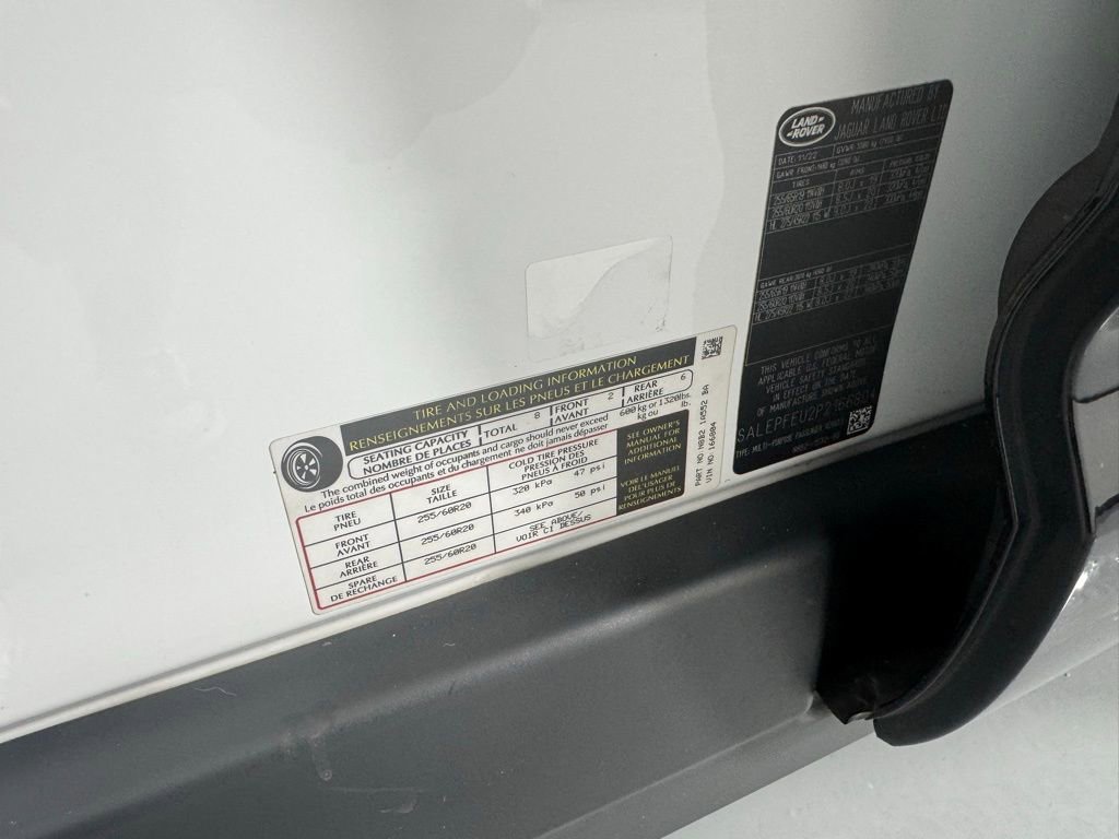 Used 2023 Land Rover Defender 130 SE image 26