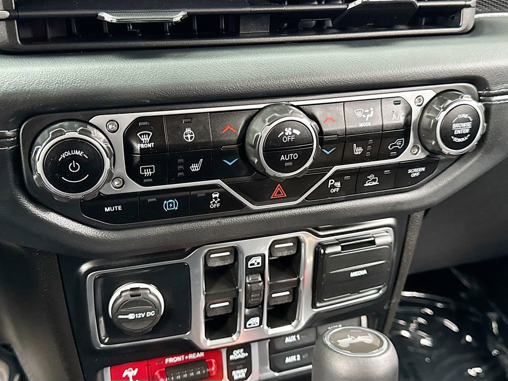 Used 2024 Jeep Wrangler Unlimited Rubicon 4xe image 24