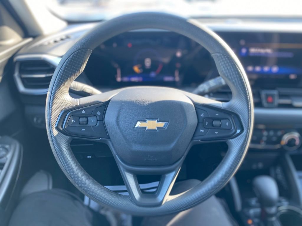 Used 2025 Chevrolet TrailBlazer LT image 28