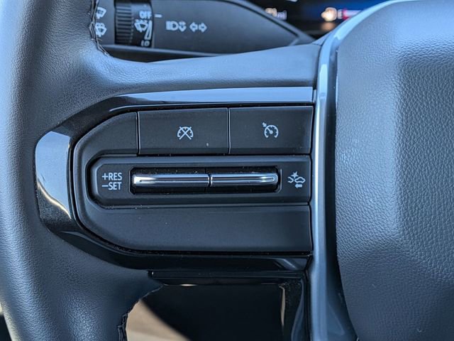 Used 2024 Chevrolet Colorado LT w/ LT Convenience Package II image 18