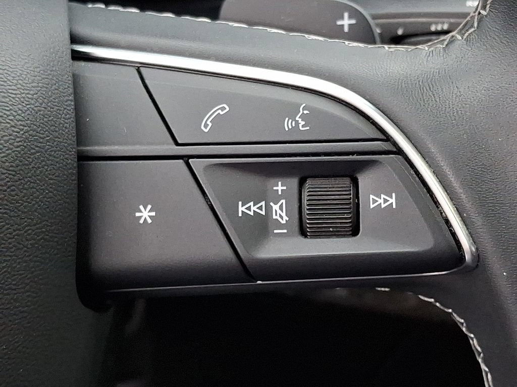 Used 2025 Audi Q7 2.0T Premium AWD/4WD image 23