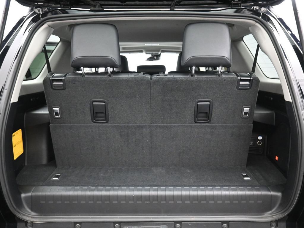 Used 2020 Toyota 4Runner Limited image 33