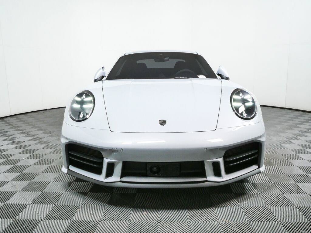 Certified 2025 Porsche 911 Carrera RWD image 29