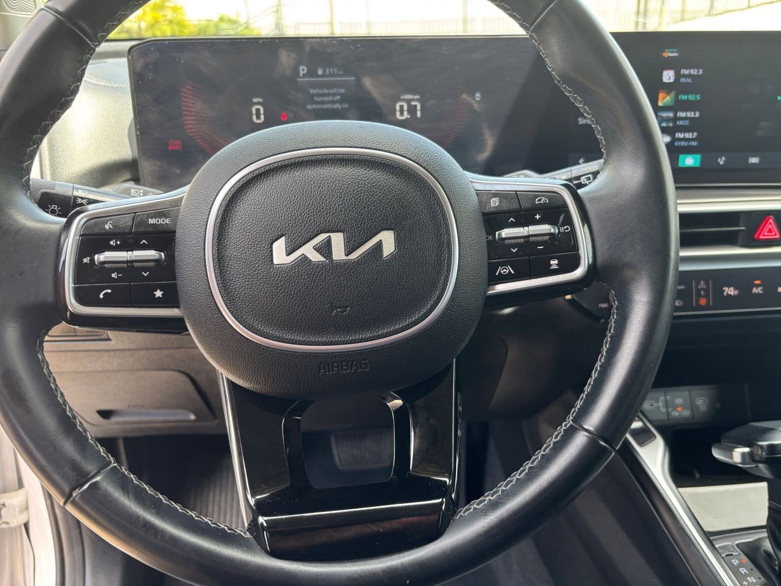 Used 2024 Kia Sorento S AWD/4WD image 30
