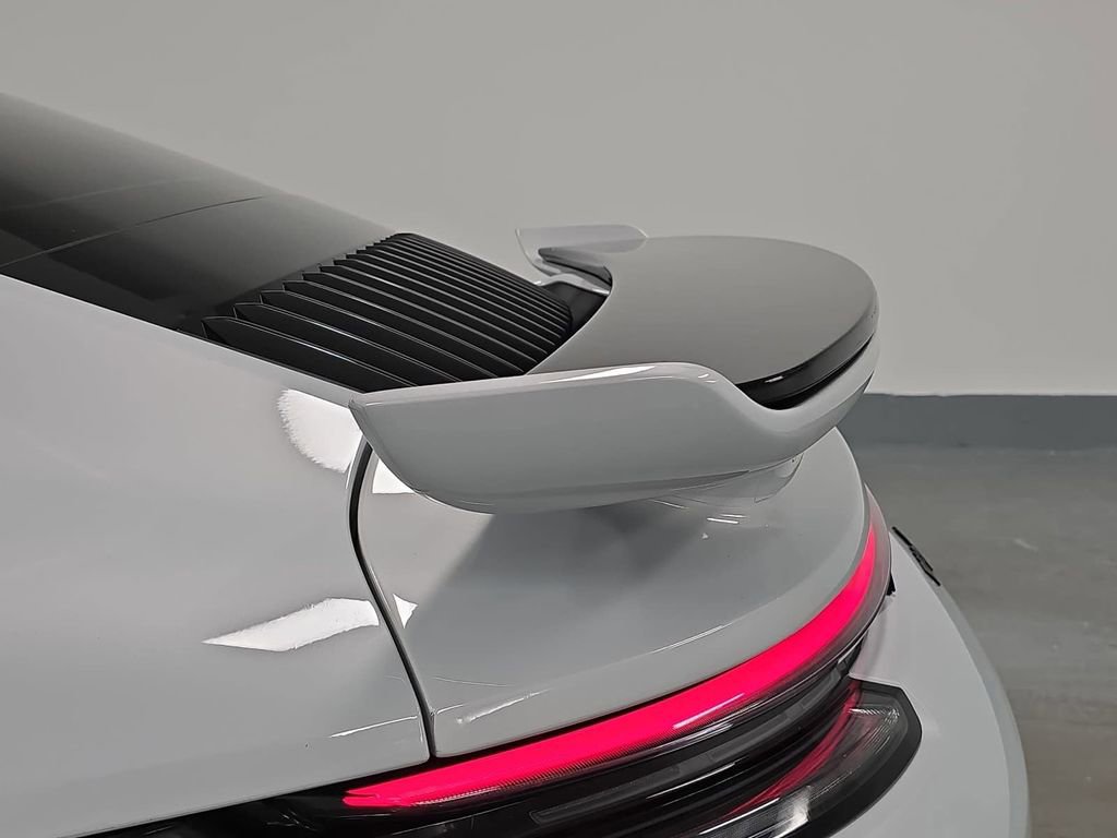 Certified 2025 Porsche 911 Turbo AWD/4WD image 31