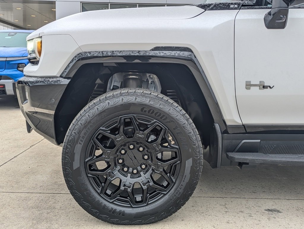 New 2026 GMC Hummer EV 4x4 Crew Cab image 10