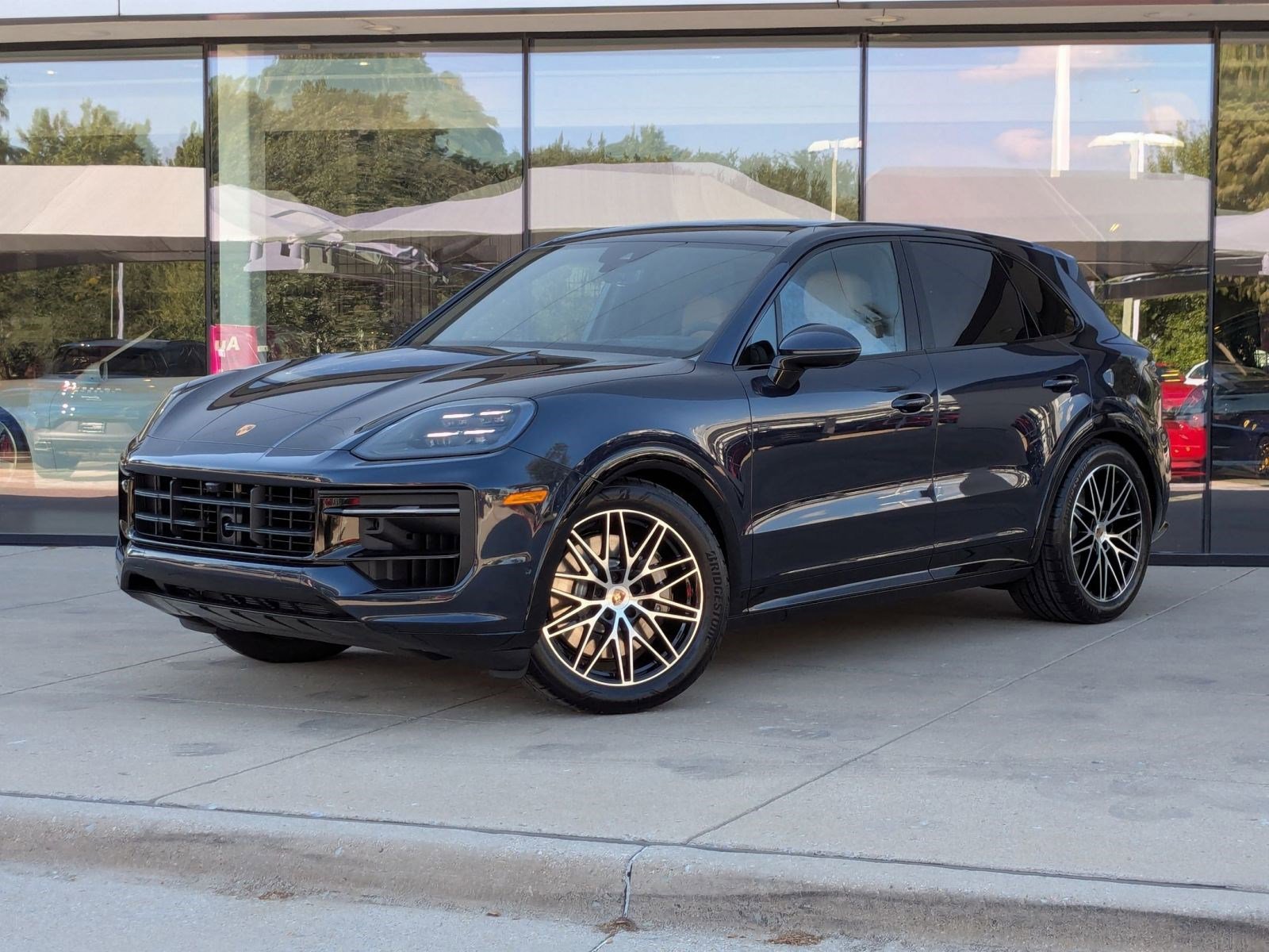 New 2026 Porsche Cayenne GTS image 1
