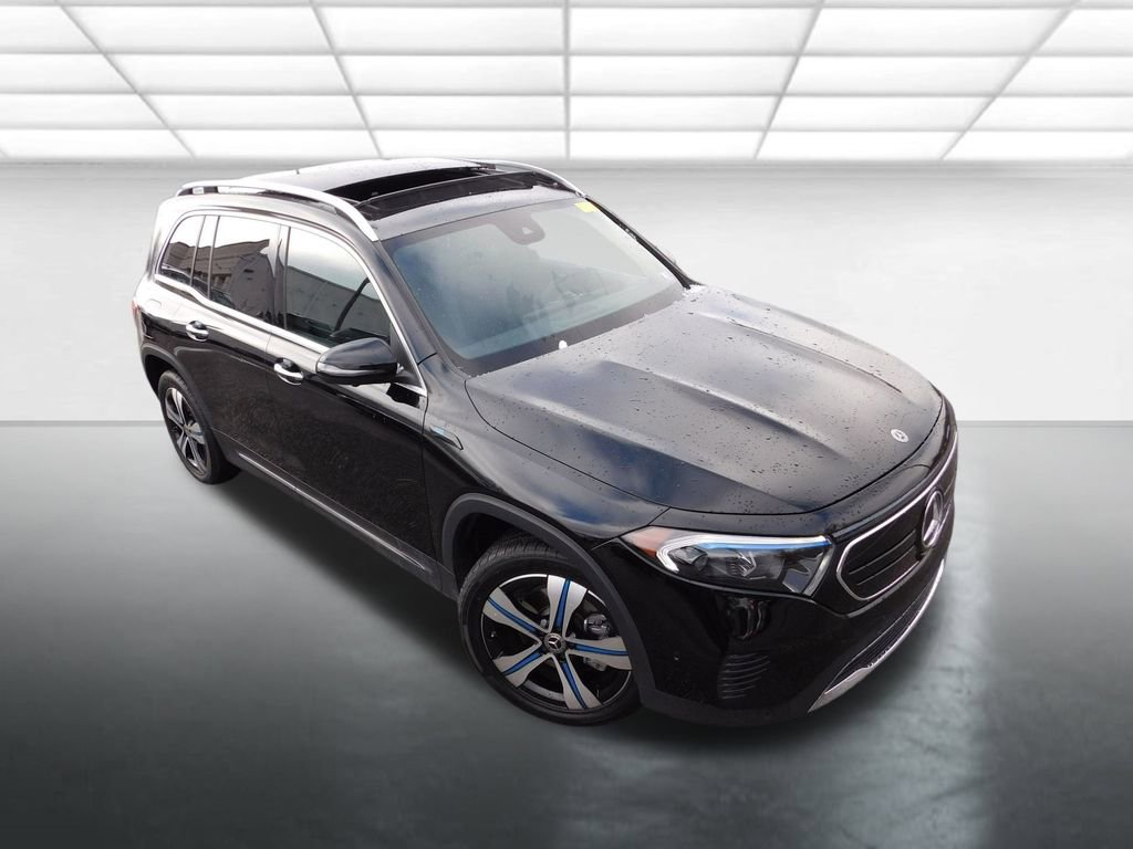 Used 2022 Mercedes-Benz EQB 350 4MATIC image 2