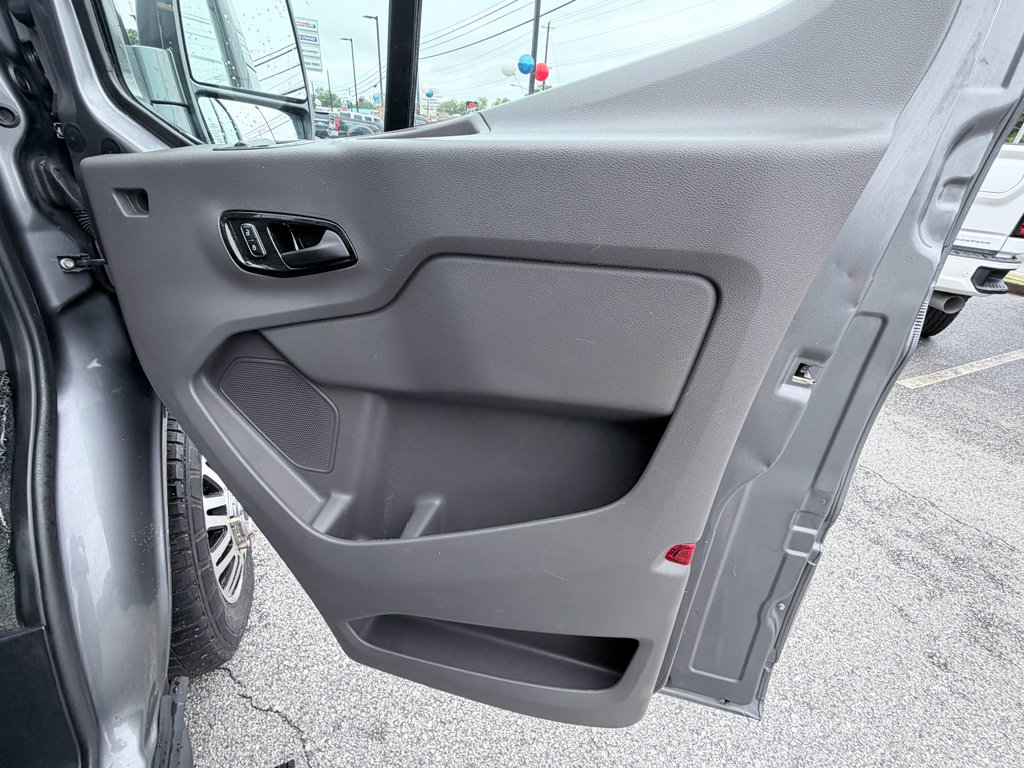 Used 2022 Ford Transit 150 Low Roof AWD image 36