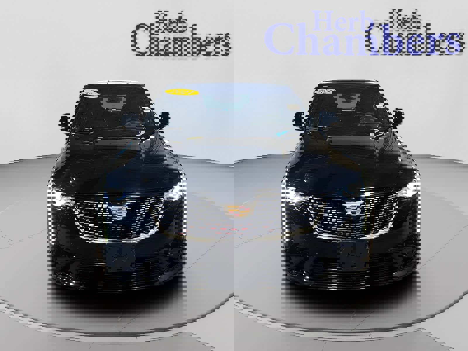 Used 2021 Cadillac CT4 Luxury image 2