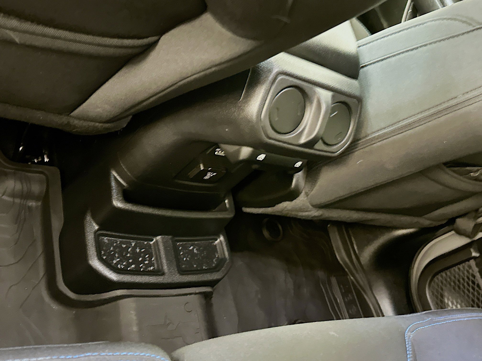 Used 2023 Jeep Wrangler Unlimited Rubicon 4xe w/ Cold Weather Group image 28