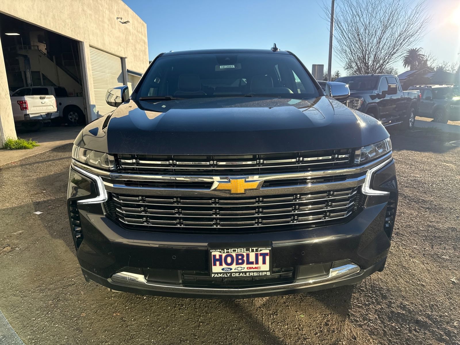 Used 2023 Chevrolet Suburban Premier image 8