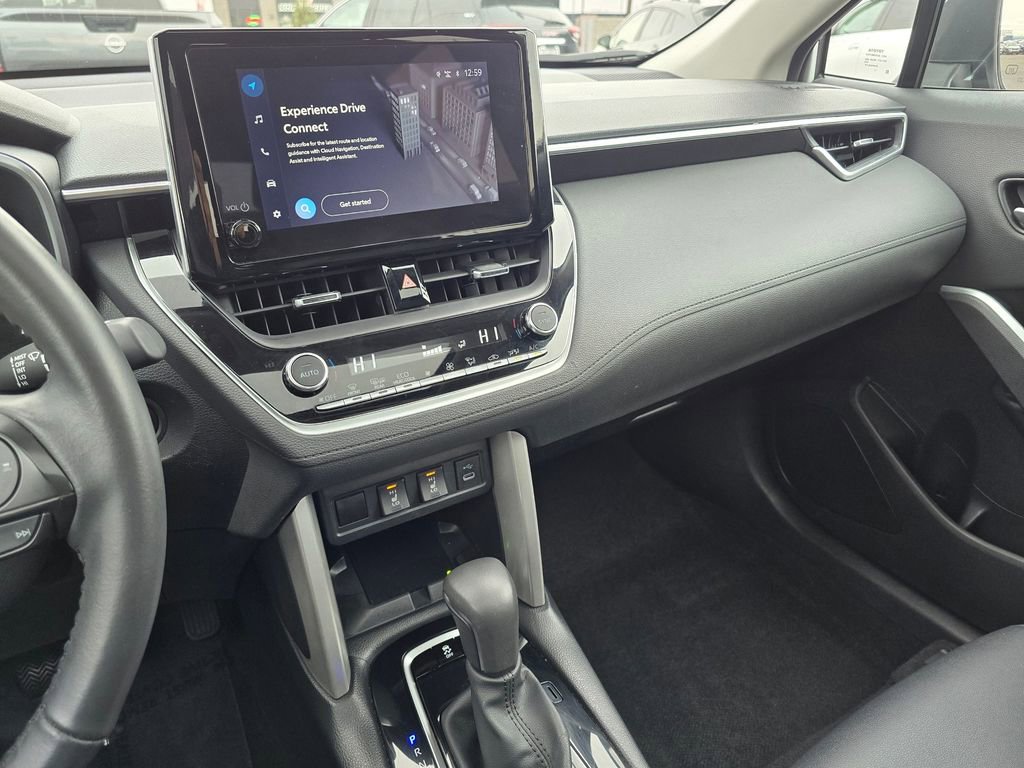 Used 2024 Toyota Corolla Cross XLE w/ Convenience Package image 30