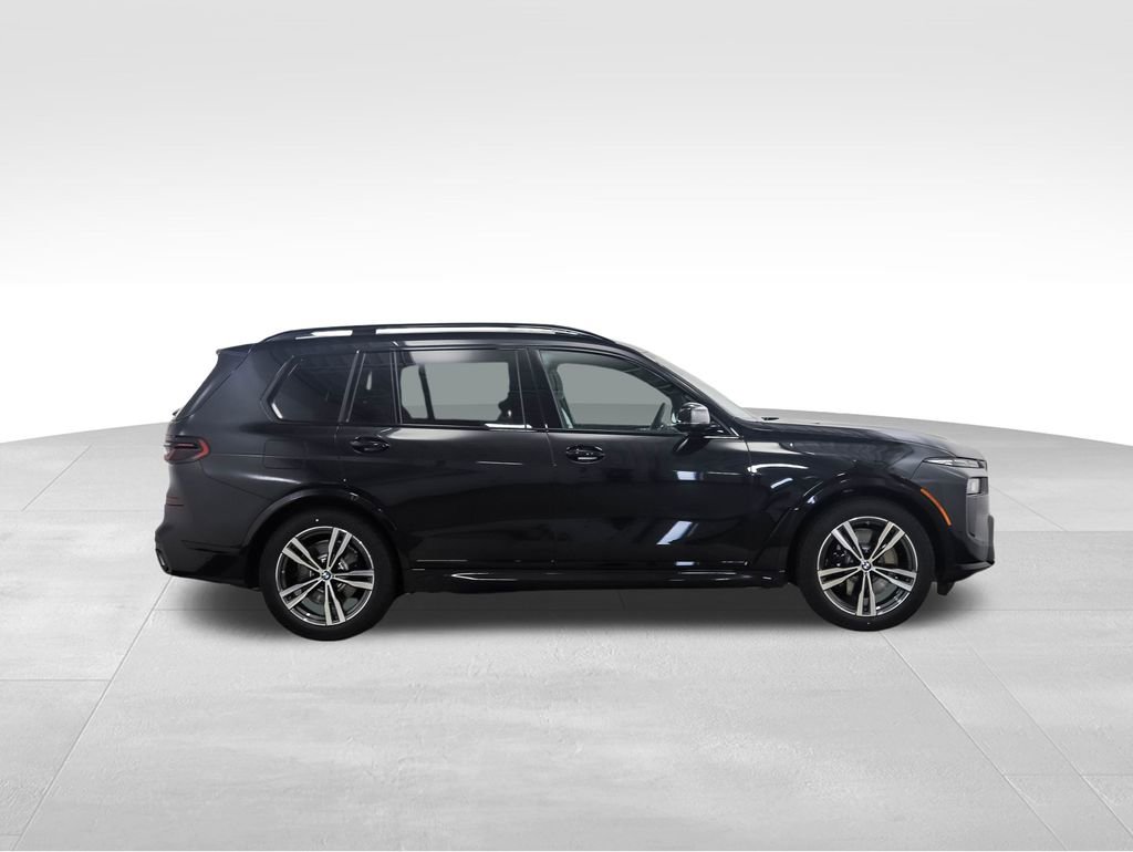 Used 2026 BMW X7 xDrive40i w/ M Sport Package image 7