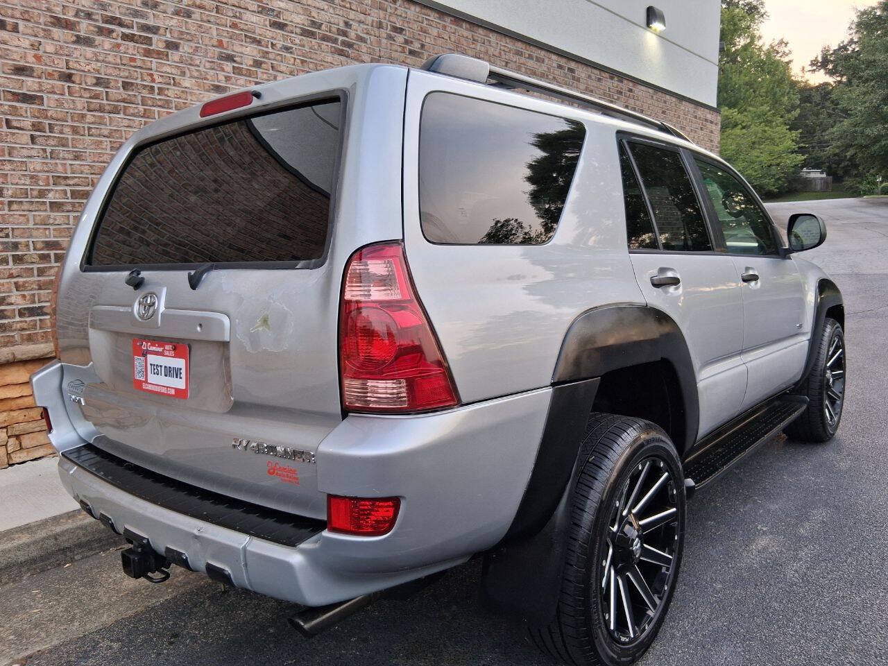 Used 2005 Toyota 4Runner SR5 RWD image 5