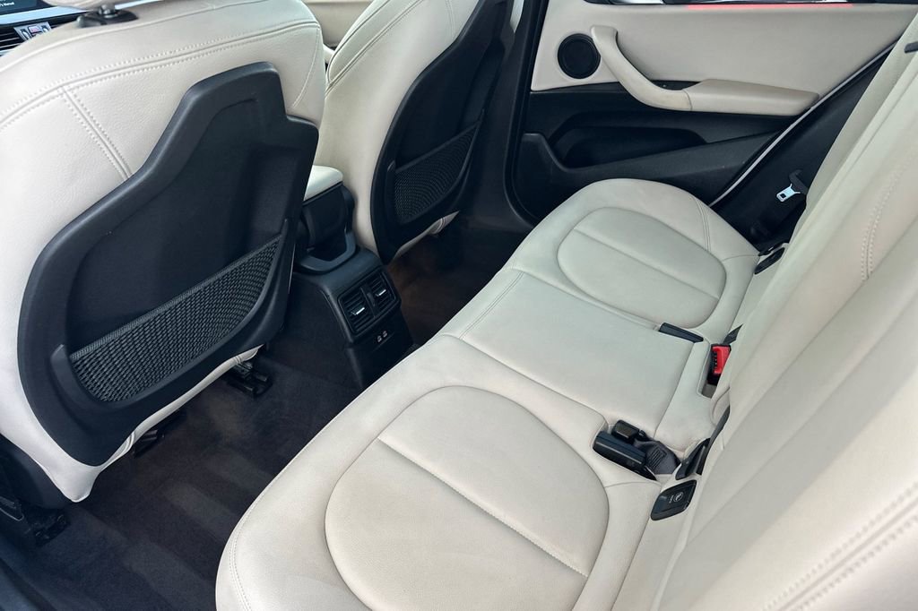 Used 2019 BMW X2 sDrive28i w/ Convenience Package image 12
