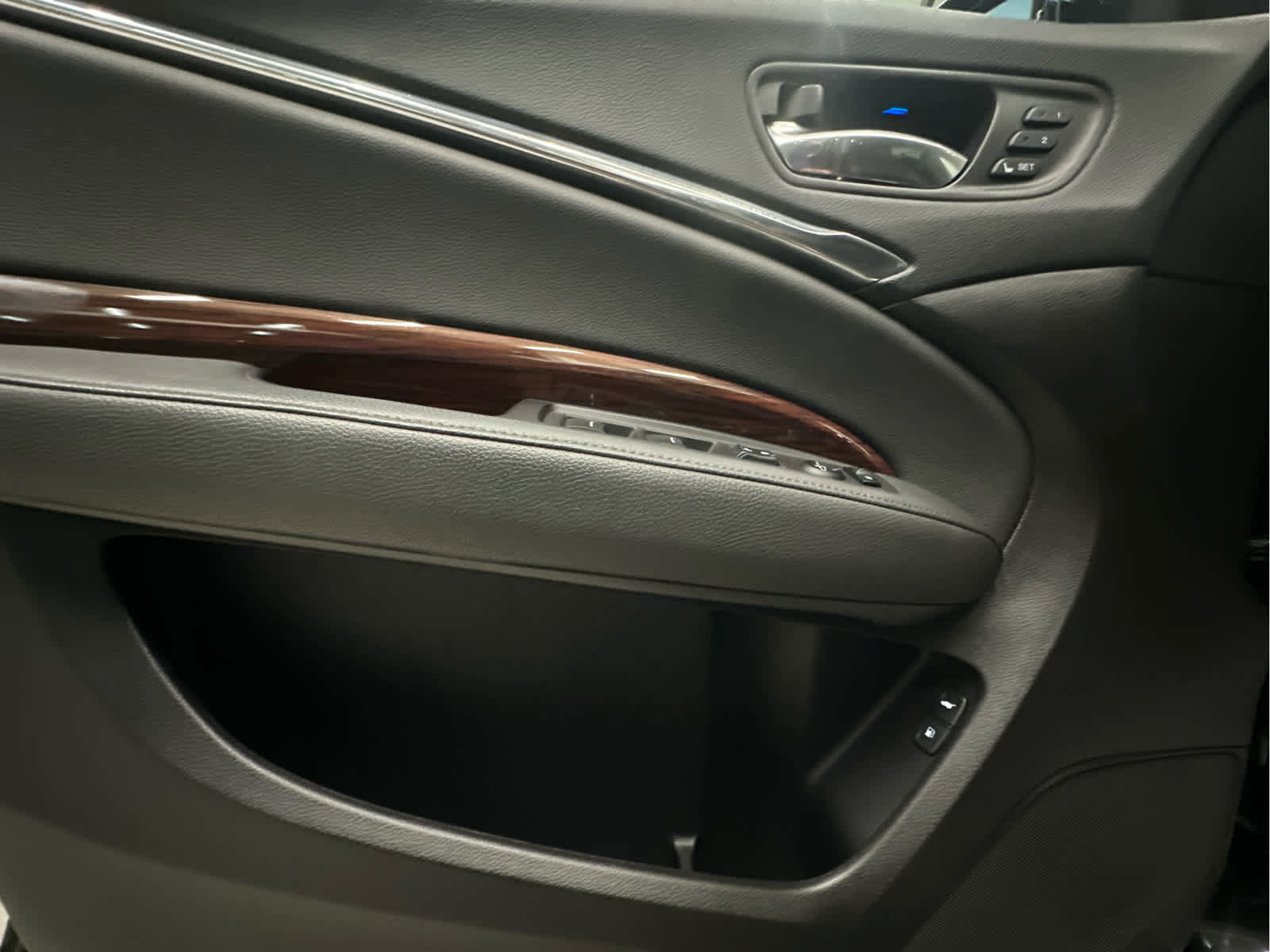 Used 2016 Acura MDX SH-AWD image 21