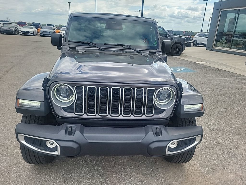 Used 2025 Jeep Wrangler Unlimited Sahara w/ Safety Group image 5