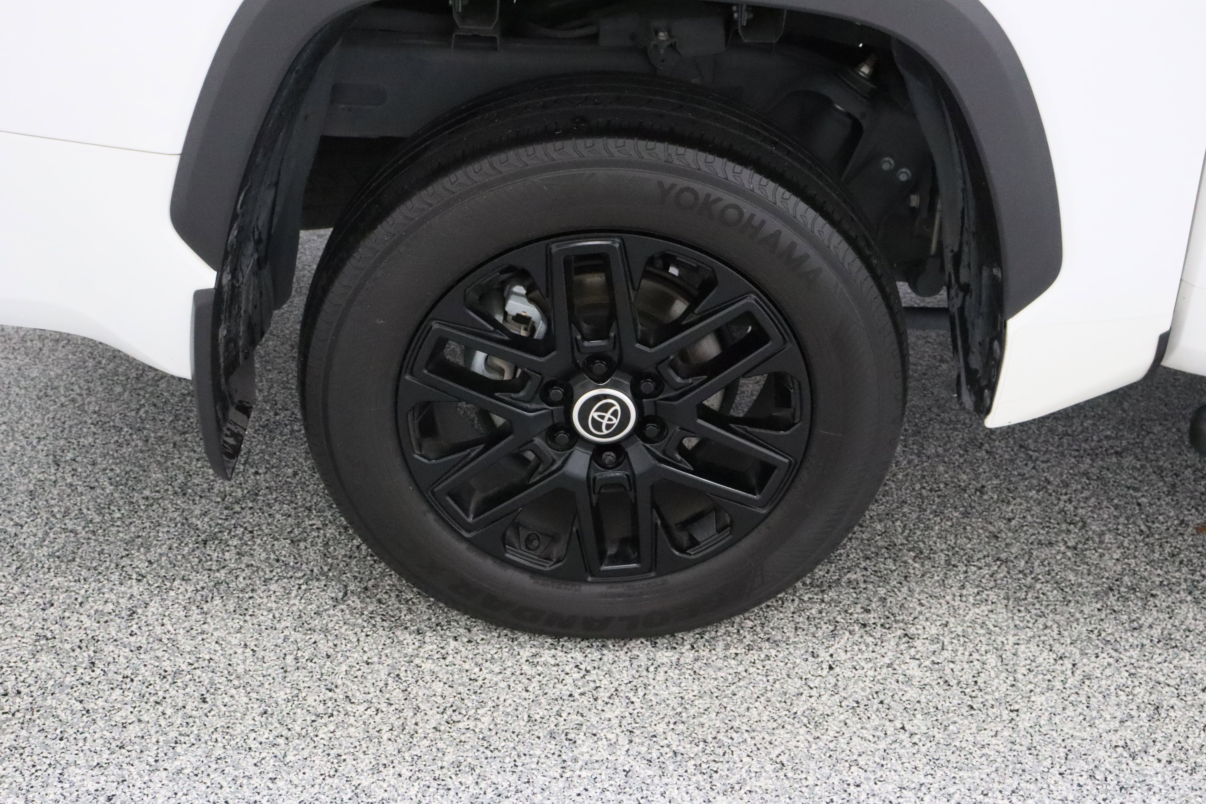 Used 2024 Toyota Tundra Limited image 6