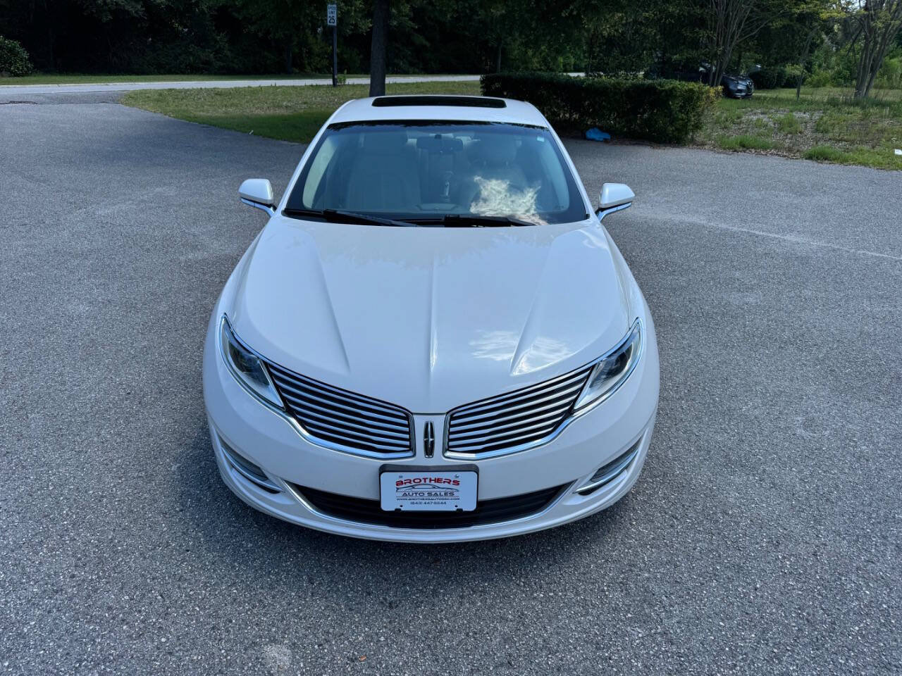 Used 2016 Lincoln MKZ AWD w/ Equipment Group 300A Reserve image 2