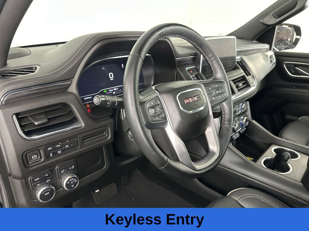 Used 2023 GMC Yukon SLT w/ SLT Premium Package image 13