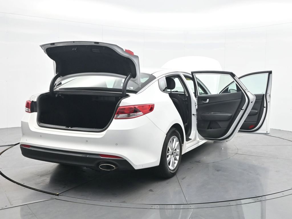 Used 2018 Kia Optima LX image 44
