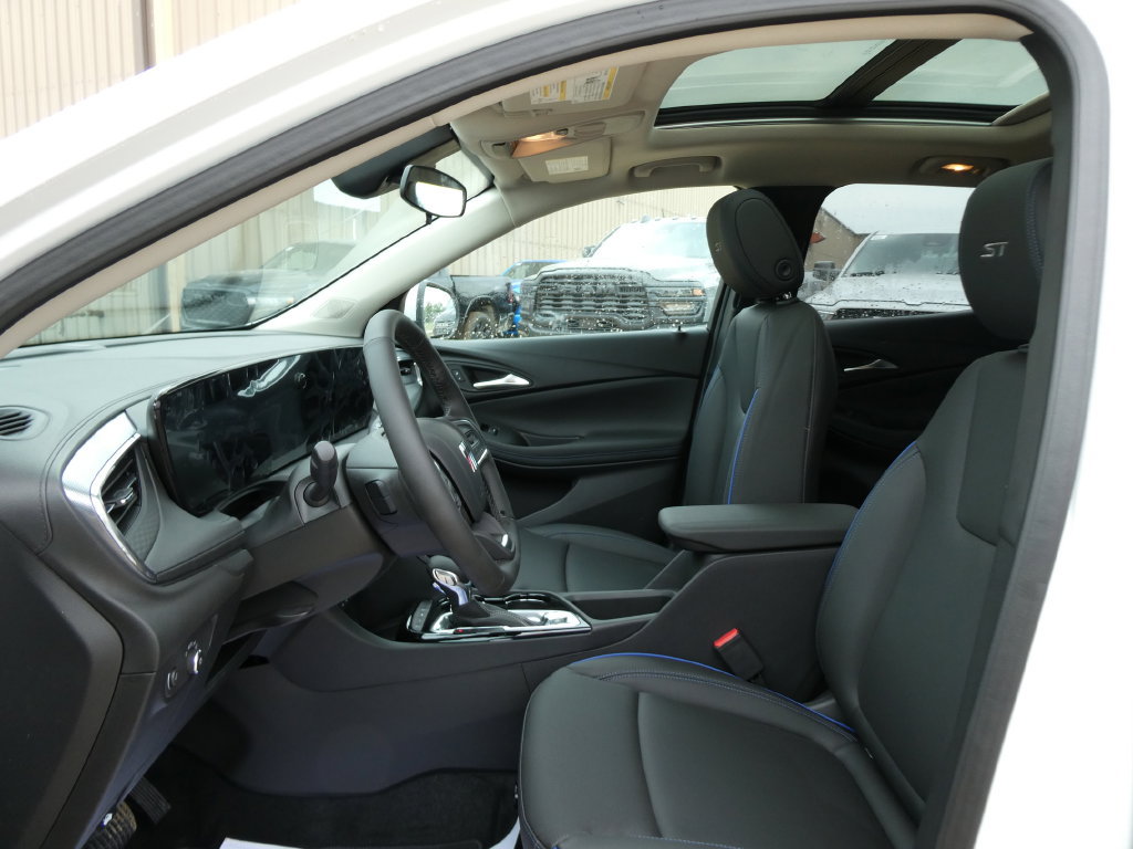 New 2026 Buick Encore GX Sport Touring w/ Advanced Technology Package AWD/4WD image 16