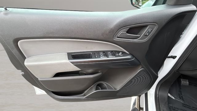 Used 2022 Chevrolet Colorado W/T w/ Custom Special Edition image 17