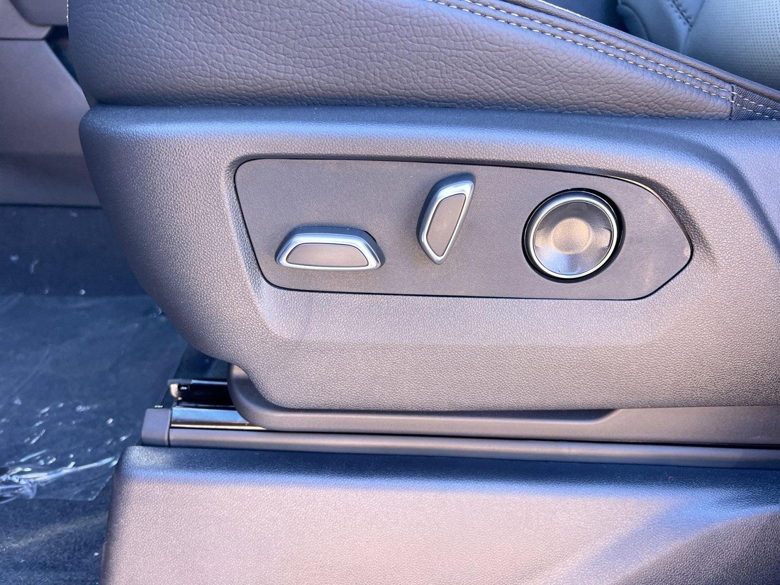 New 2026 GMC Sierra 1500 Denali w/ Technology Package image 14