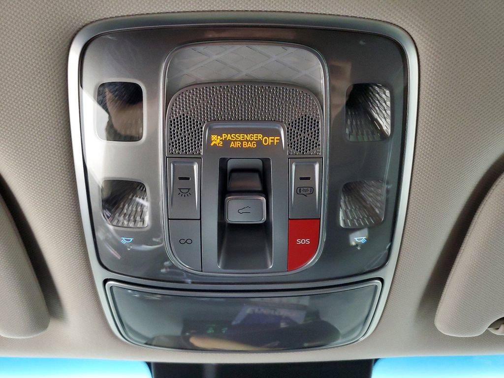 Used 2024 Genesis Electrified GV70 Advanced image 29