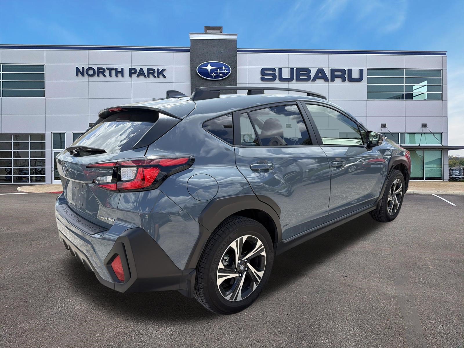 Used 2024 Subaru Crosstrek 2.0i Premium AWD/4WD image 3