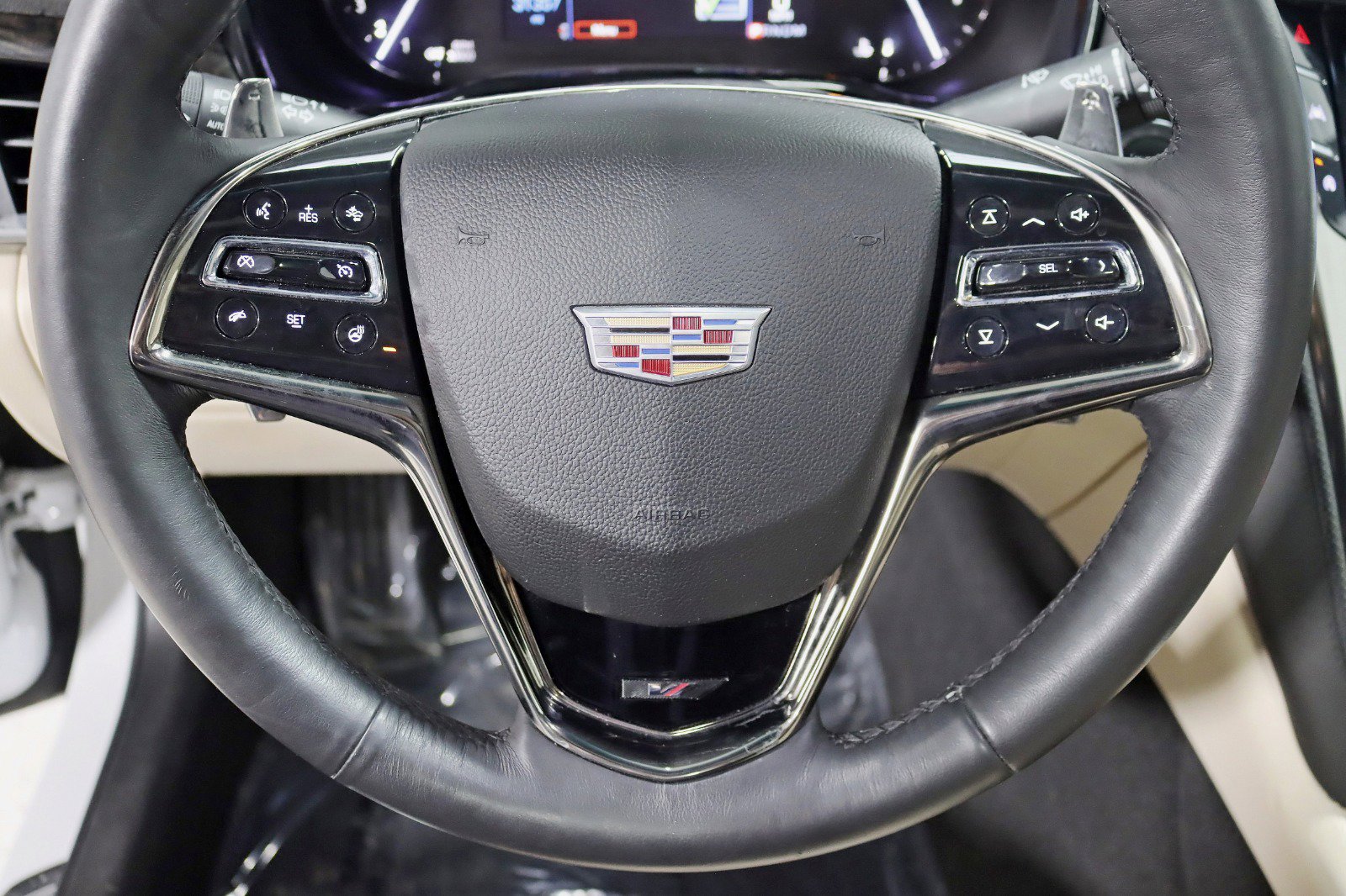 Used 2018 Cadillac CTS Luxury image 15