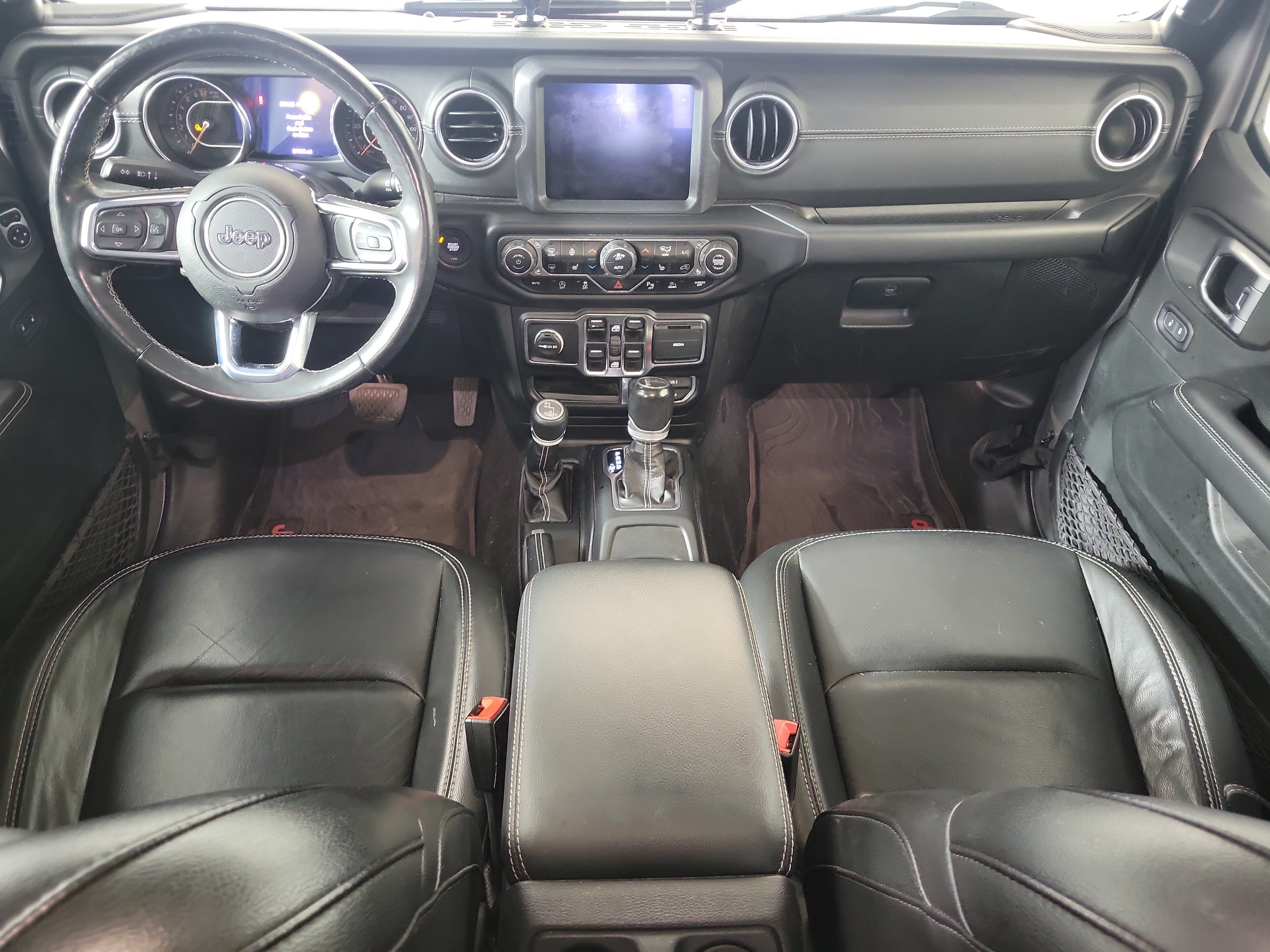 Used 2020 Jeep Gladiator Overland AWD/4WD image 14