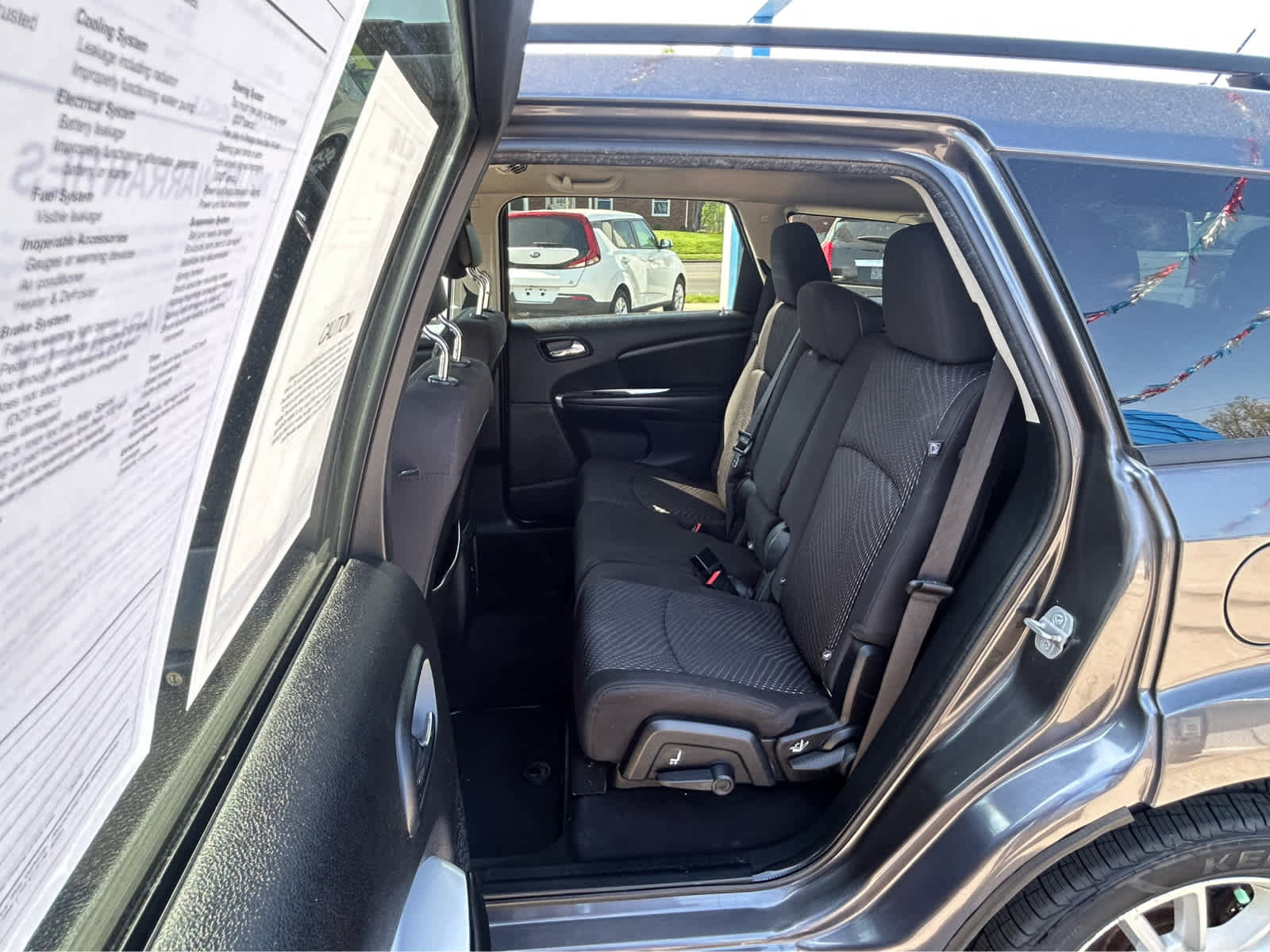 Used 2014 Dodge Journey SXT w/ Flexible Seating Group FWD image 9